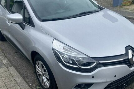Renault Clio GT Bose Klima Navi 30.tkm ServNeu GARANTIE 30.000 km 12.000 &euro; Erftstadt 50374