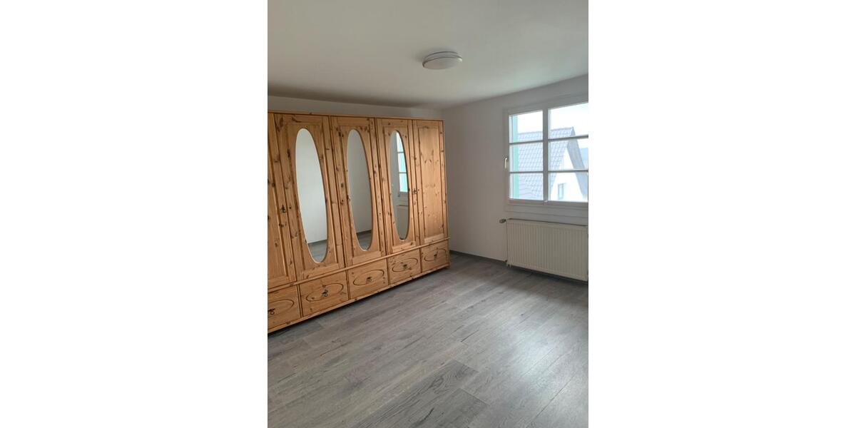 Etagenwohnung Hennef (Sieg) - 1 Zimmer, 44 m&sup2;, 650&euro; | Angebot:25891426