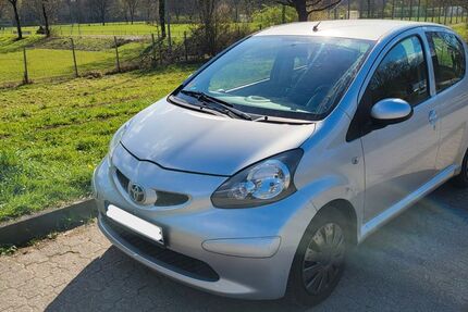 Toyota Aygo (X) 158.980 km 2.199 &euro; Overath 51491