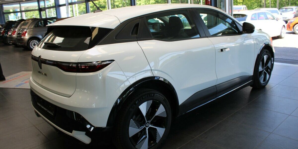 Renault Megane EV60 220hp optimum charge Equilibre 30.847 km 22.980 &euro; Euskirchen 53881