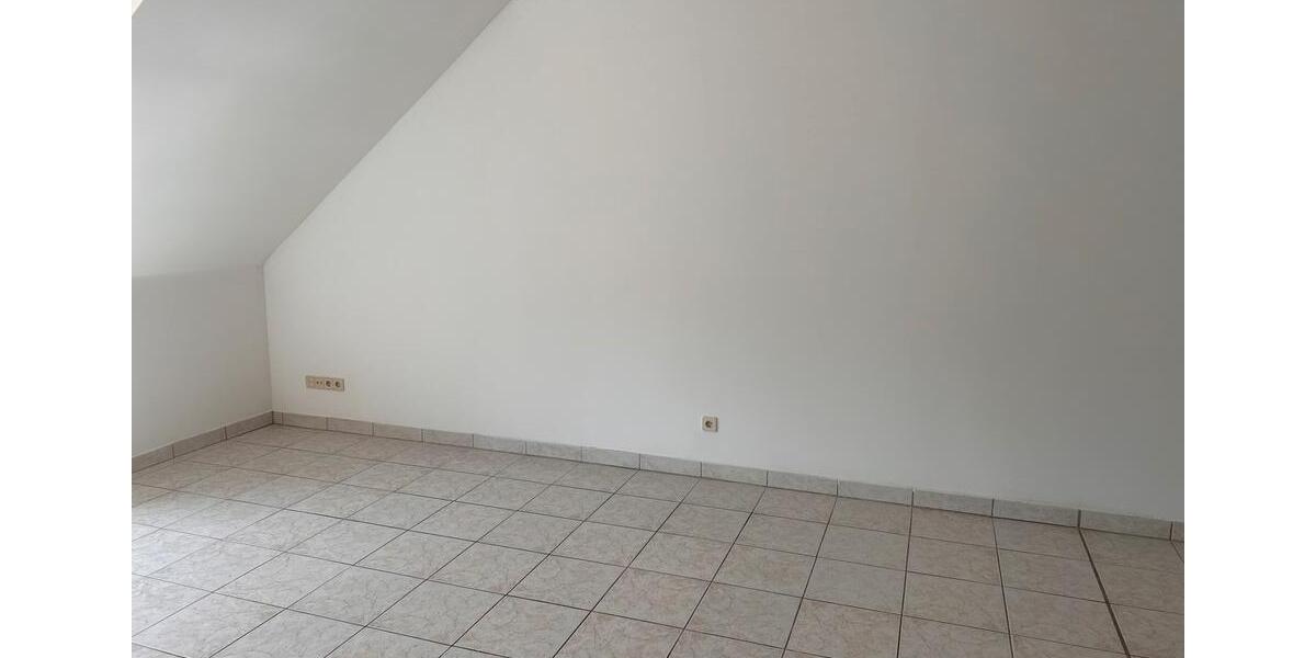 Etagenwohnung Unkel - 3 Zimmer, 95 m&sup2;, 1.300&euro; | Angebot:26585090