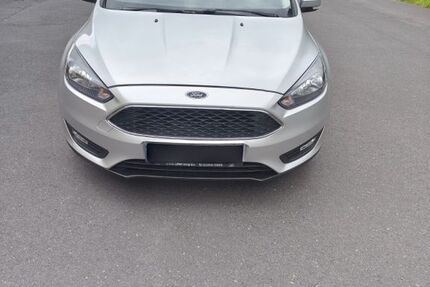 Ford Focus 217.900 km 4.699 &euro; Buchholz 53567