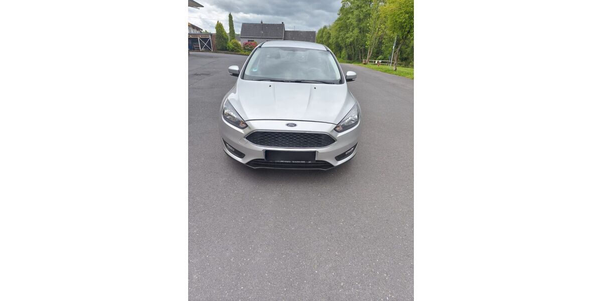 Ford Focus 217.900 km 4.699 &euro; Buchholz 53567