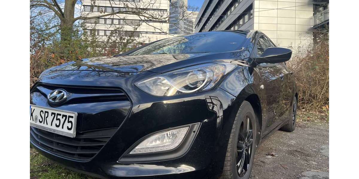 Hyundai i30 154.199 km 5.750 &euro; köln 51149