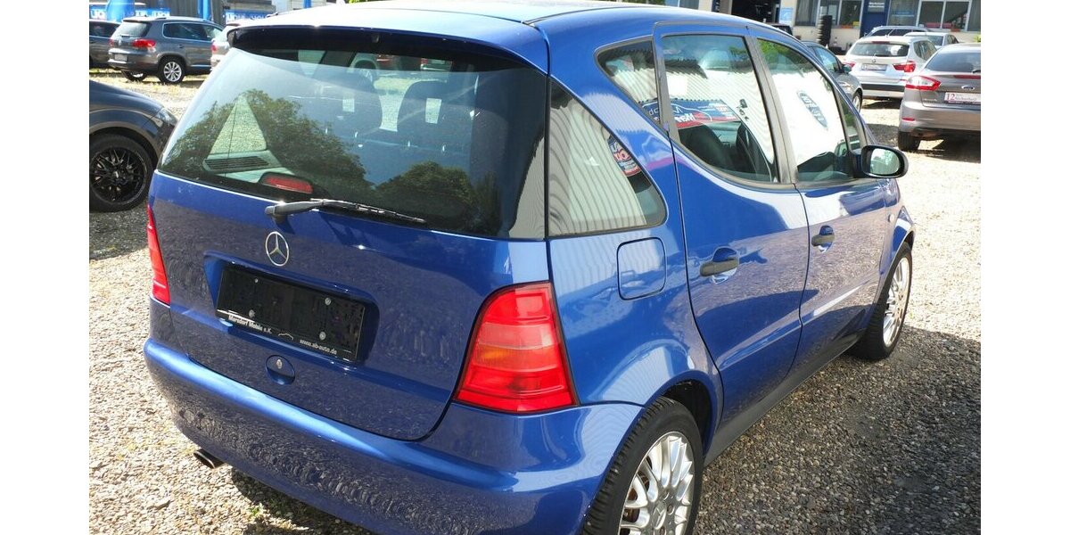 Mercedes-Benz A 190 AVANTGARDE AUTOMATIK KLIMA TEILLEDER 173.215 km 3.704 &euro; Köln 50858