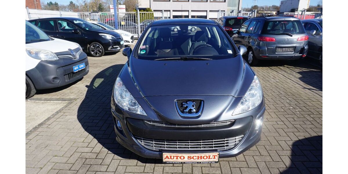 Peugeot 308 100.000 km 3.900 &euro; Wesseling 50389
