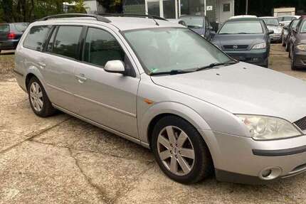 Ford Mondeo 227.919 km 800 € Bonn 53227