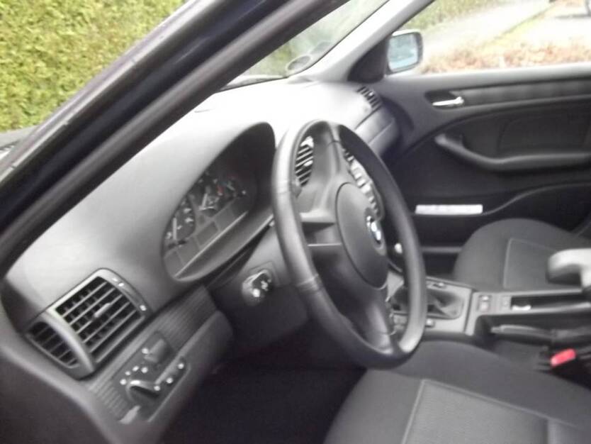 BMW 3er Touring 150.000 km 8.300 € Troisdorf 53840