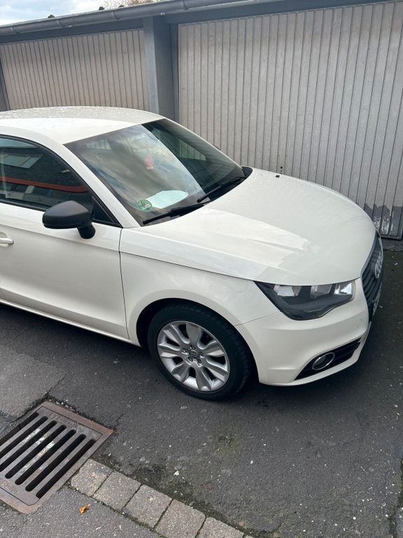 Audi A1 107.000 km 9.200 € köln 50765