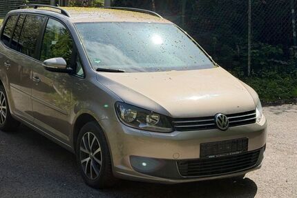 VW Touran 279.000 km 4.444 &euro; Bad Breisig 53498