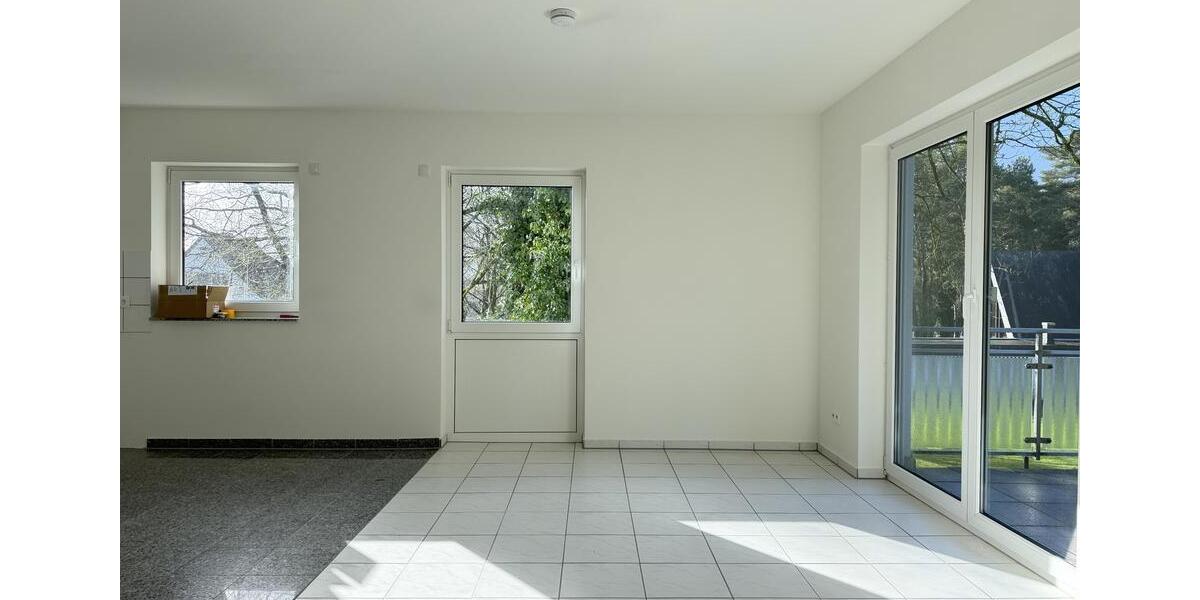 Etagenwohnung Bergisch Gladbach - 4 Zimmer, 94 m&sup2;, 1.300&euro; | Angebot:25650445