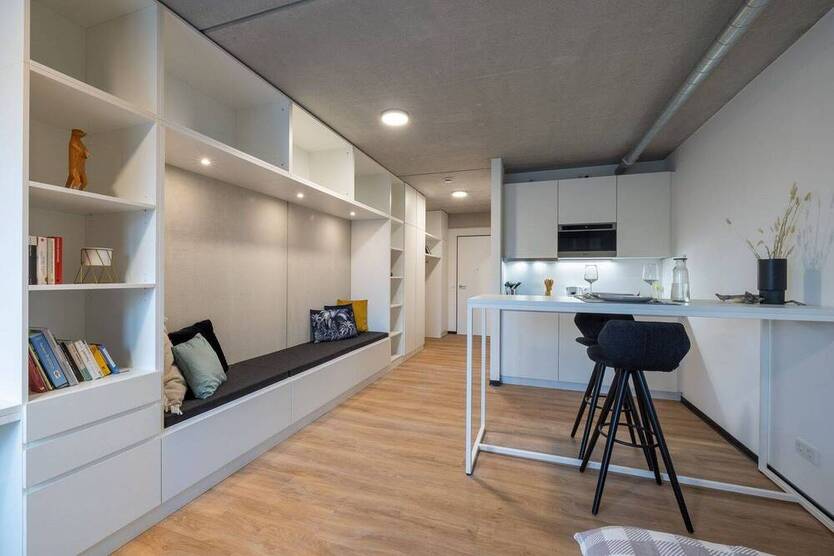 DIE ZimmerEI | Modern + zentral: möbliertes Apartment für Studierende & Auszubildende | Maxi Bude