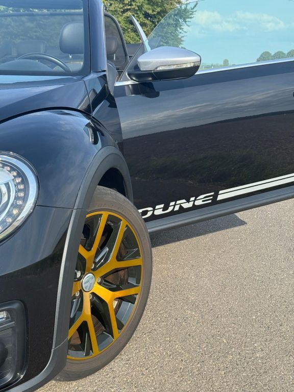 VW Beetle 66.400 km 27.900 € Köln 51143