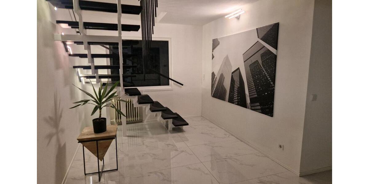 Einfamilienhaus Remagen - 8 Zimmer, 250 m&sup2;, 599.000&euro; | Angebot:25797226