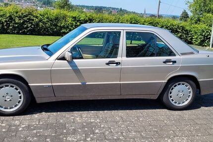 Mercedes-Benz 190 429.000 km 18.200 &euro; Bornheim 53332