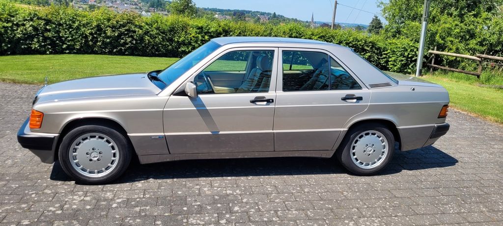 Mercedes-Benz 190 429.000 km 18.200 &euro; Bornheim 53332