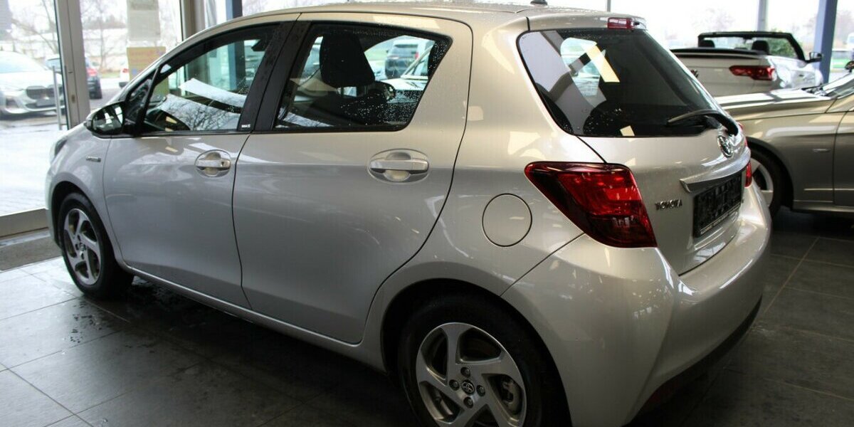 Toyota Yaris Hybrid 1.5 VVT-i Edition-S - 8-Fach - 39.573 km 13.980 &euro; Euskirchen 53881