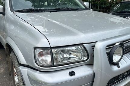Opel Frontera 146.000 km 2.999 &euro; Köln 51145