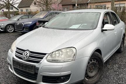 VW Jetta 186.951 km 3.890 &euro; Königswinter 53639