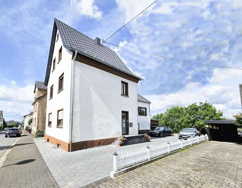 Haus zum Kaufen in Kasbach Ohlenberg 448.000 € 150 m²