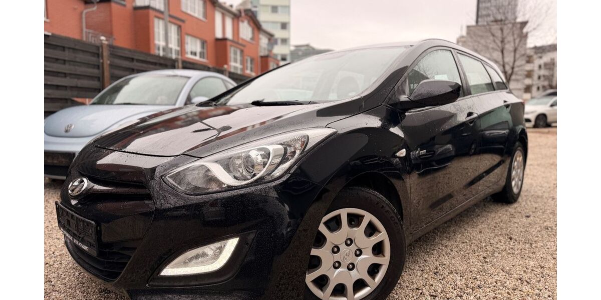 Hyundai i30 180.000 km 4.450 &euro; Köln 50674