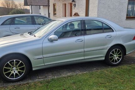 Mercedes-Benz C 180 170.900 km 4.400 &euro; Ruppichteroth 53809