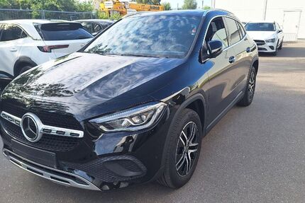 Mercedes-Benz GLA 250 99.718 km 29.800 &euro; Eitorf 53783
