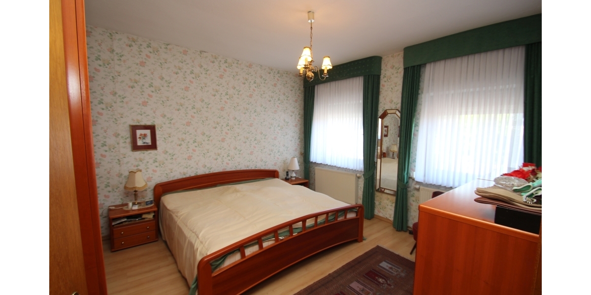 Mit 3D: Altbaujuwel mit Geschichte und großem Potenzial – ca. 160 m² Wohnfläche in Bonn-Lannesdorf - Reihenhaus Bonn Lannesdorf | Angebot:27178356