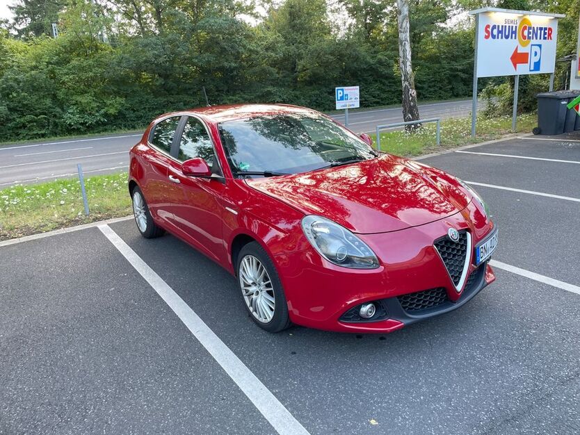 Alfa Romeo Giulietta 260.000 km 8.490 € Bonn 53177