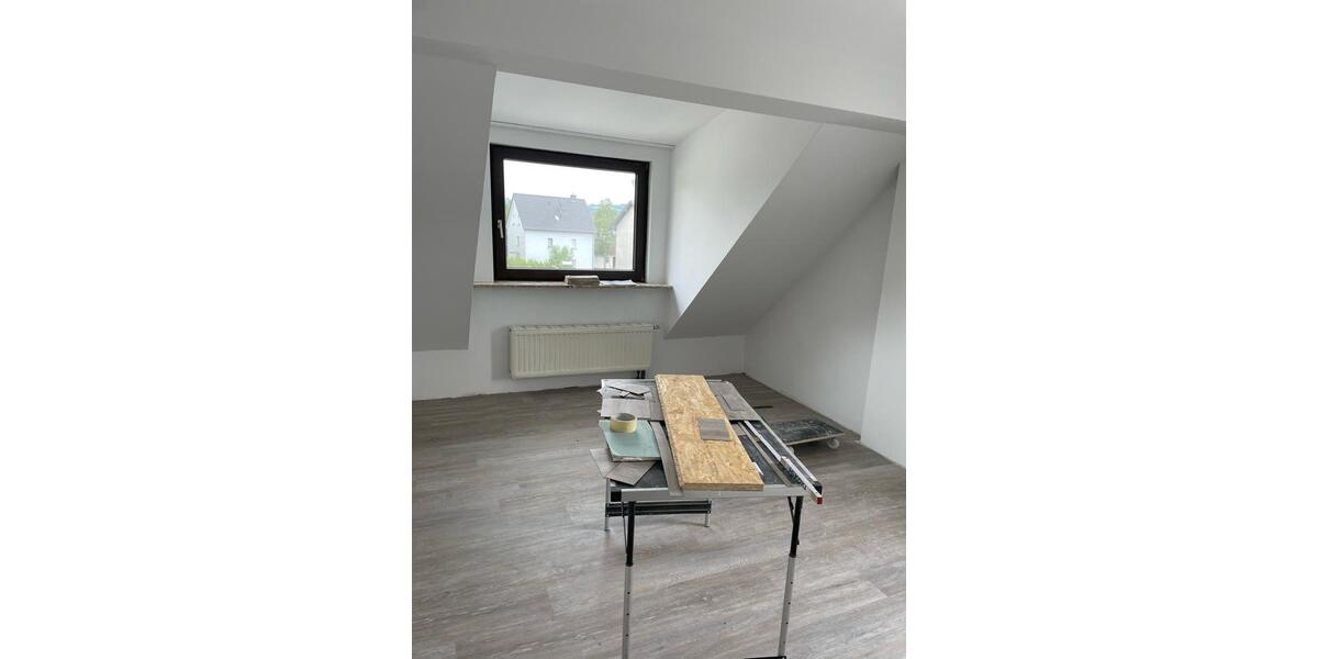 Dachgeschoßwohnung Eitorf - 2 Zimmer, 68 m&sup2;, 520&euro; | Angebot:24674046