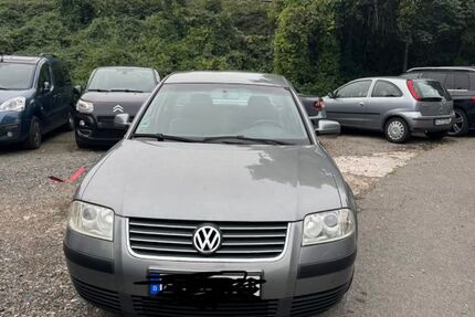 VW Passat 121.655 km 2.950 € Köln 50735