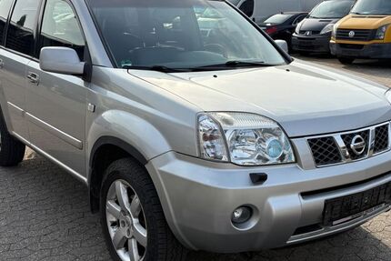 Nissan X-Trail 198.420 km 3.950 &euro; Bornheim 53332