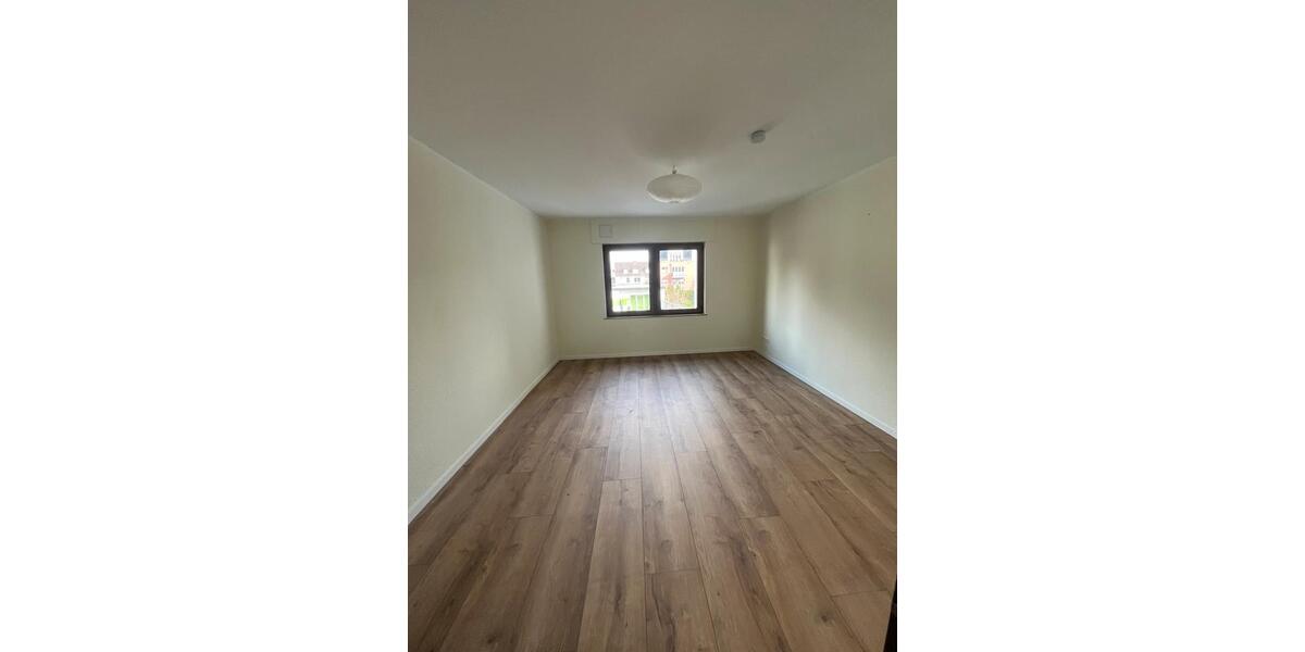 Maisonettenwohnung Euskirchen - 4 Zimmer, 158 m&sup2;, 1.870&euro; | Angebot:26476718