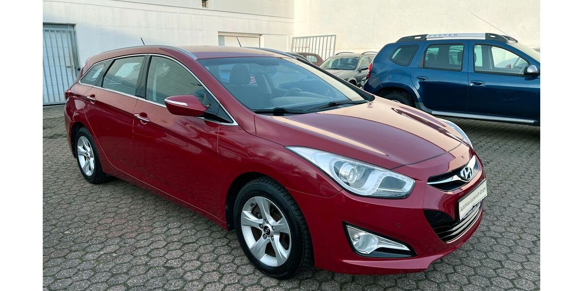 Hyundai i40 114.701 km 10.990 &euro; Euskirchen 53879