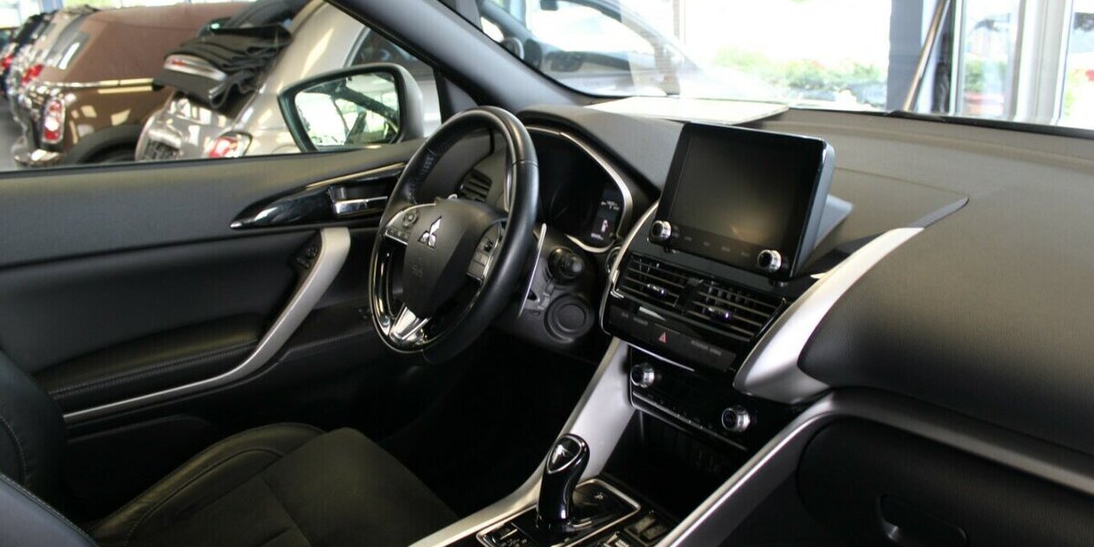 Mitsubishi Eclipse Cross Plug-in Hybrid 4WD Plus 85.459 km 18.480 &euro; Euskirchen 53881