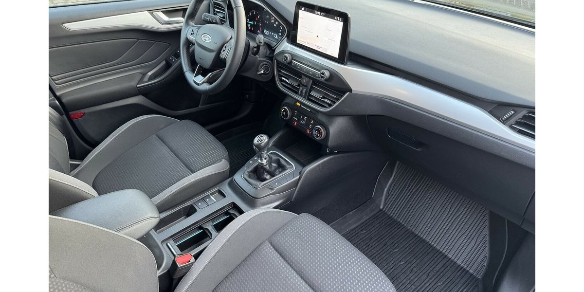 Ford Focus EcoBlue.Nav.Temp.SHZ.Serv-Neu.EU6 GARANTIE.1 35.000 km 15.000 &euro; Erftstadt 50374