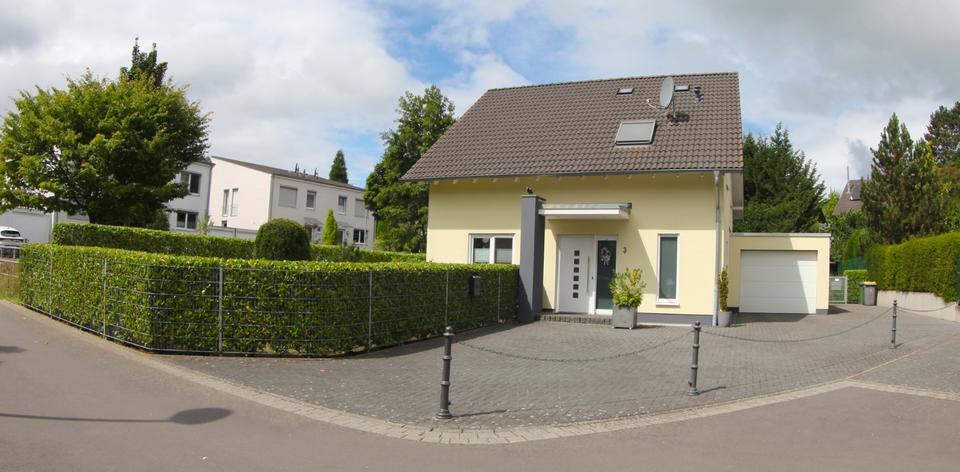 Traumhaftes freistehendes Einfamilienhaus in Top-Lage