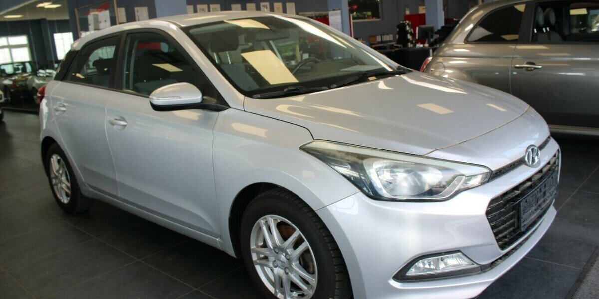 Hyundai i20 1.0 - Klima - 111.957 km 9.480 &euro; Euskirchen 53881