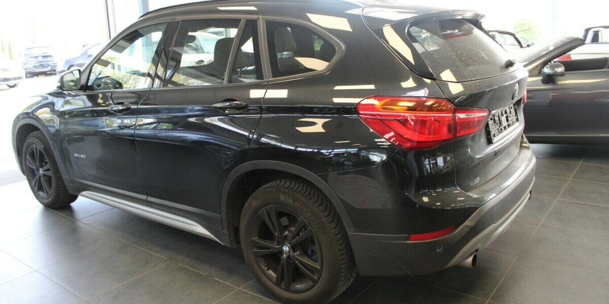 BMW X1 xDrive20i Aut. xLine - Panorama -Head-Up - 118.444 km 16.980 &euro; Euskirchen 53881