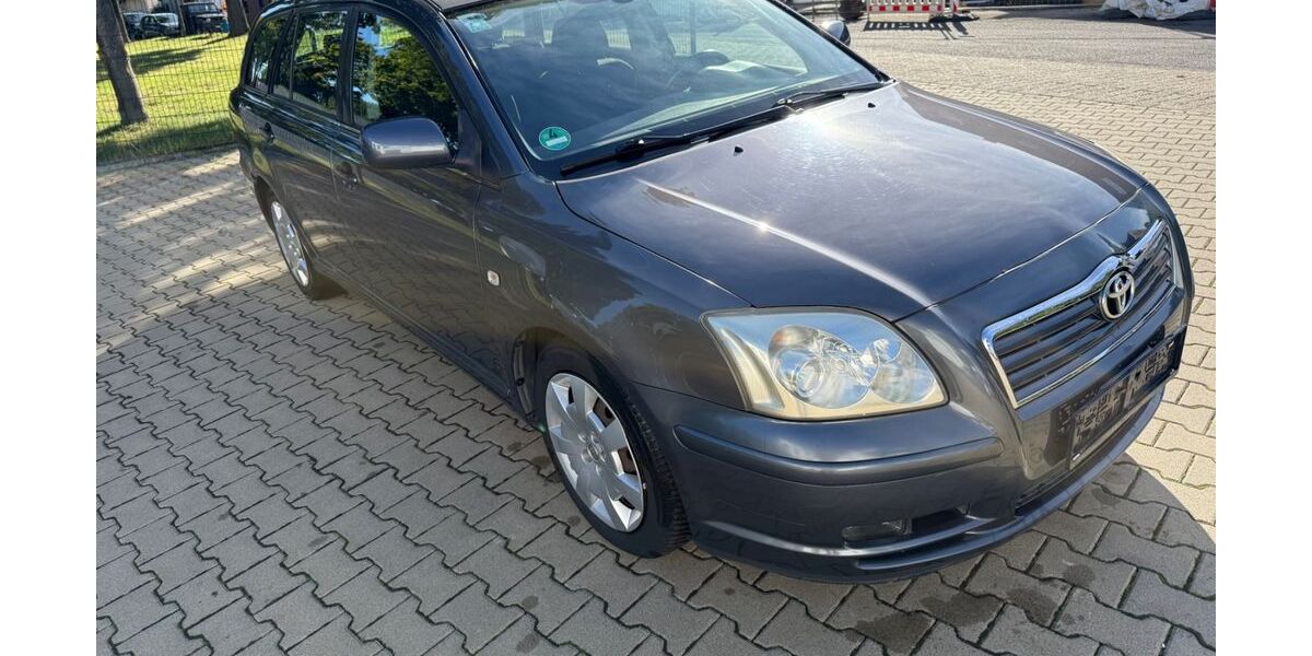 Toyota Avensis 130.619 km 4.300 &euro; Sankt Augustin 53757