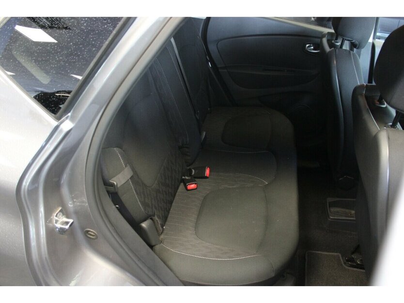 Renault Captur TCe 90 LIMITED 61.333 km 11.480 € Euskirchen 53881