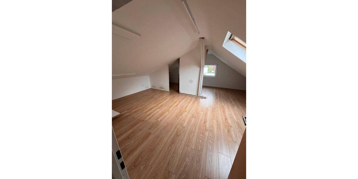 Einfamilienhaus Roßbach - 3 Zimmer, 117 m&sup2;, 950&euro; | Angebot:26908517