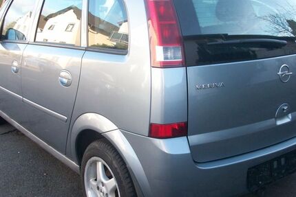 Opel Meriva 167.000 km 2.590 &euro; Alfter 53347