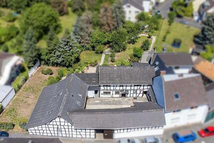 Haus Bonn Hardtberg - 8 Zimmer, 232 m&sup2;, 1.250.000&euro; | Angebot:23844772