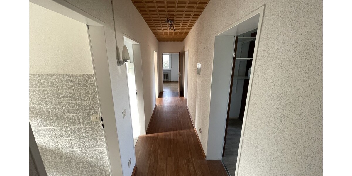 Helle 3-Zimmer-Wohnung mit Balkon und Garage - 4- Königswinter Ittenbach | Angebot:25717937