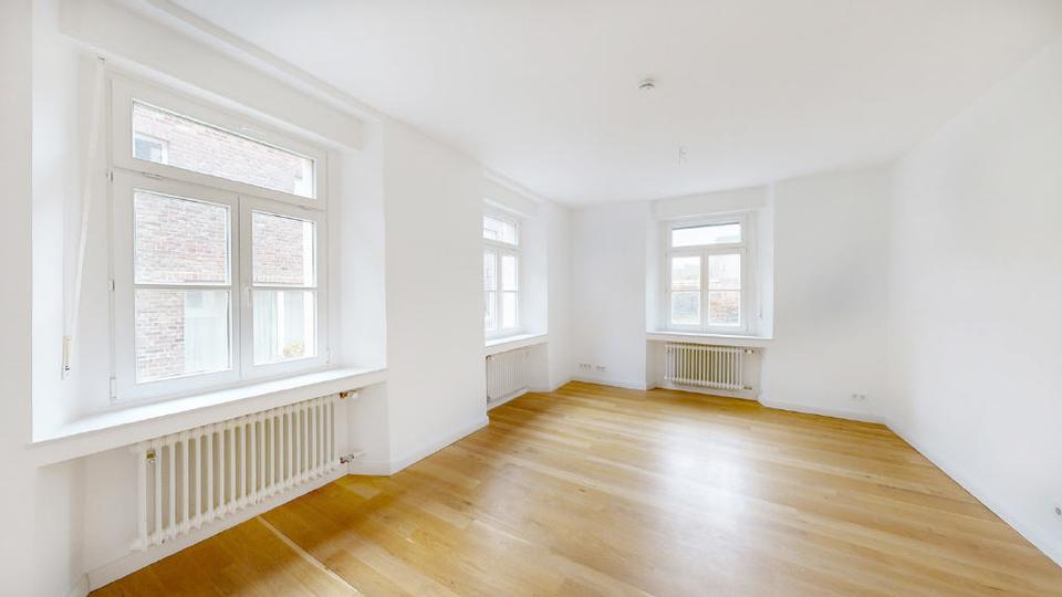 Einfamilienhaus Erftstadt - 7 Zimmer, 200 m&sup2;, 2.000&euro; | Angebot:24432275