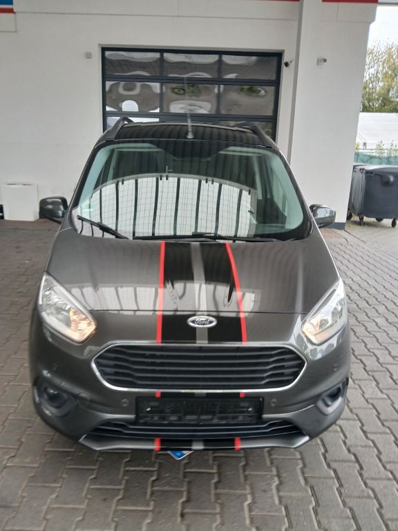 Ford Tourneo Courier 34.211 km 11.899 € Eitorf 53783