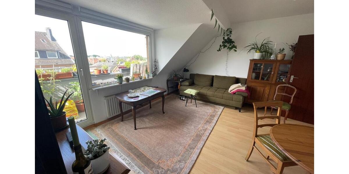 Dachgeschoßwohnung Köln Mülheim - 3 Zimmer, 57 m&sup2;, 828&euro; | Angebot:25891391