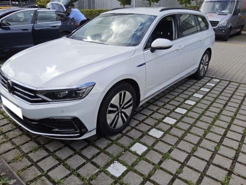 VW Passat 139.890 km 17.340 € Eitorf 53783