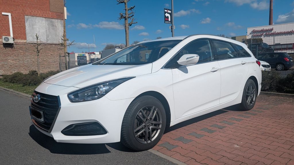 Hyundai i40 92.600 km 7.700 &euro; Köln 51063